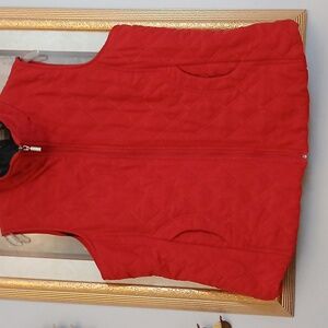 Jane Ashley Red Quilted Vest Sz.XL Full Zip Lined  Slash Front Pockets